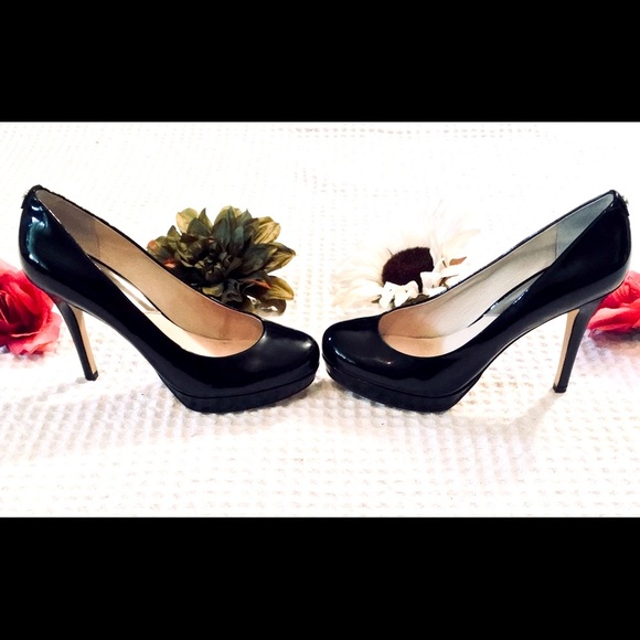 Michael-Michael Kors Black Patent Leather Stiletto - Picture 2 of 8